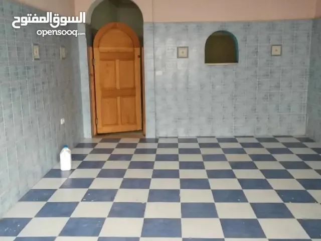 مساحة تجارية عالرئيسي للبيع في بنزرت