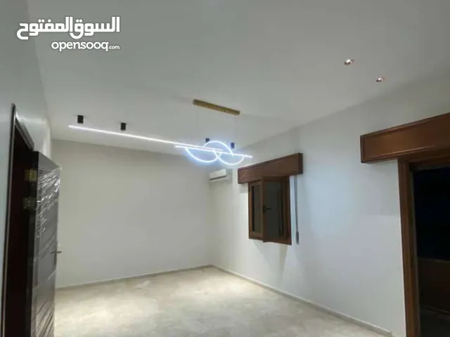 250 m2 4 Bedrooms Apartments for Rent in Tripoli Ain Zara