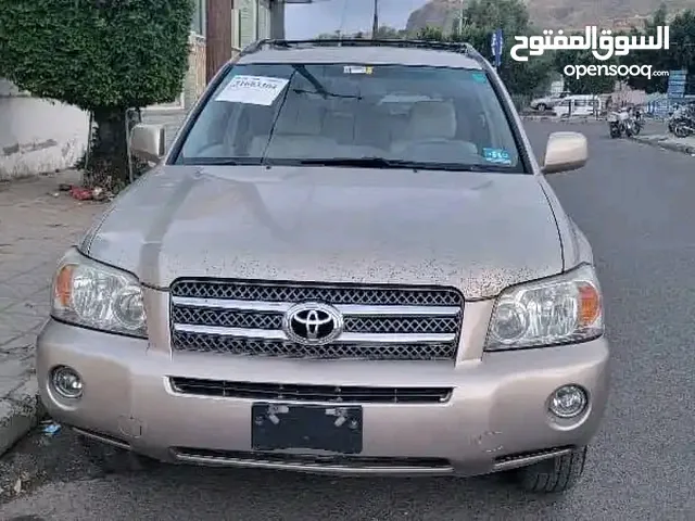 Used Toyota Highlander in Sana'a