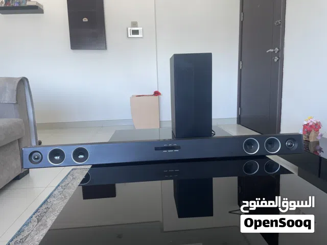LG wireless sound bar with woofer
