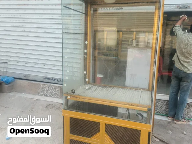 ميز للبيع  وبي مجال للطيبين