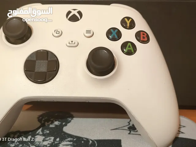 يد Xbox series s الاصليه لي معاه جهاز