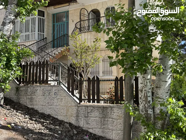 بيت مستقل للبيع مكون من طابقين سكنتين منفصلتين