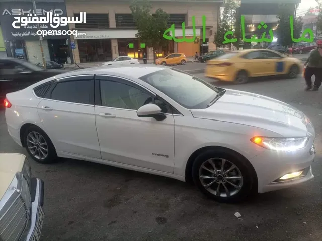 Sedan Ford in Zarqa