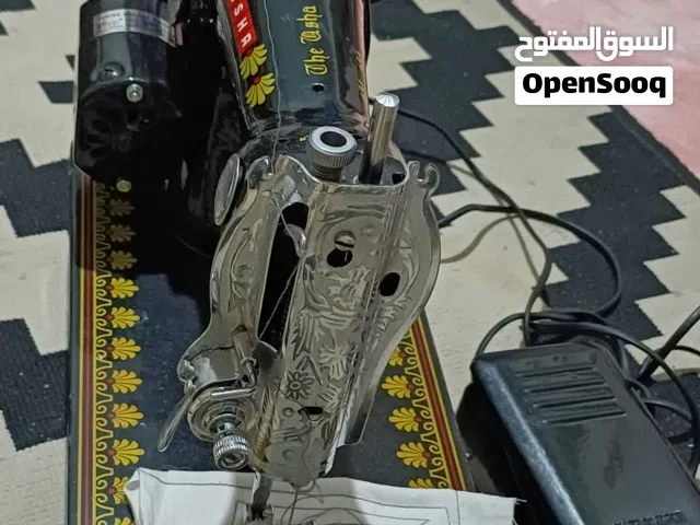 مكنة خياطة USHA مع دواسة بالكهرباء بحالة جيدة