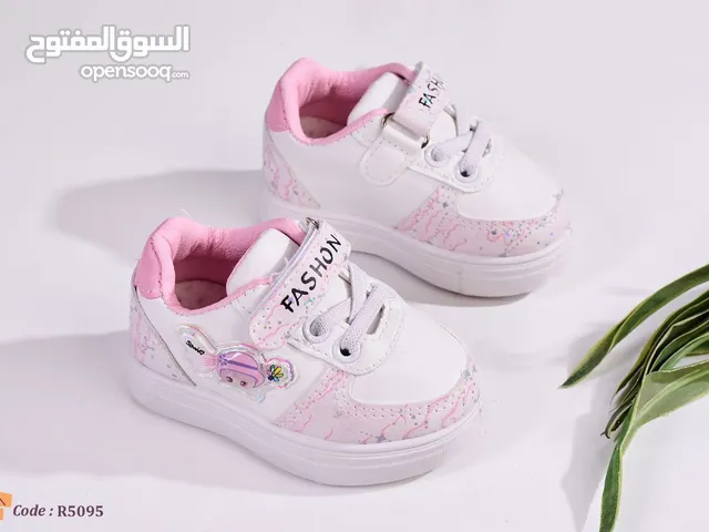 كوليكشن الأحذية الأطفال الجديد متاح الآن بأجودالخامات واجمل التصميمات مريحه وامان