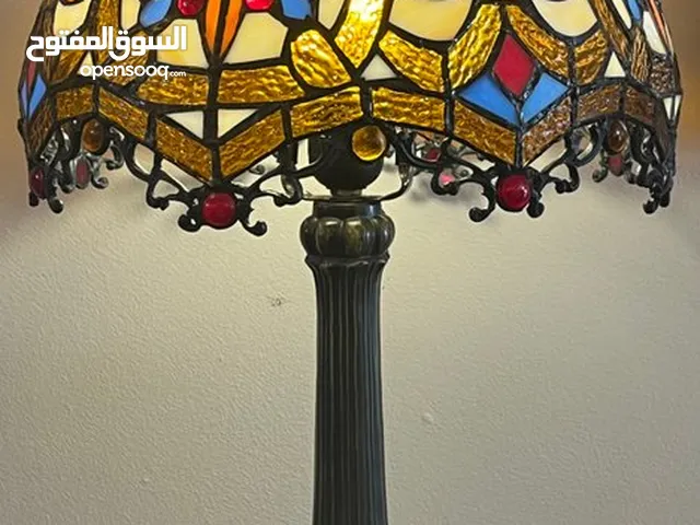 للبيع مصباح طاولة انتيكة زجاجي ملون مصنوعة يدويا