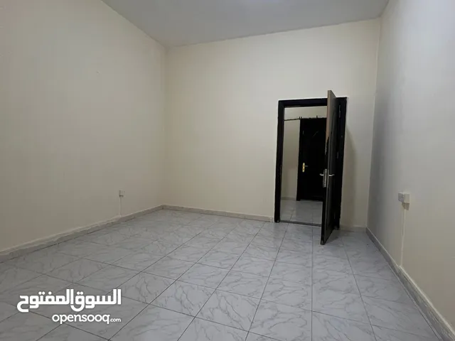 للإيجار في عين خالد