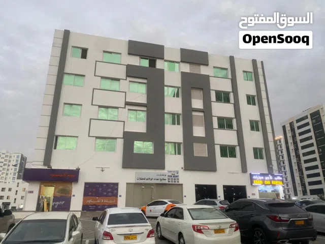 شقة للإيجار في المعبيلة الجنوبية – للعوائل فقط