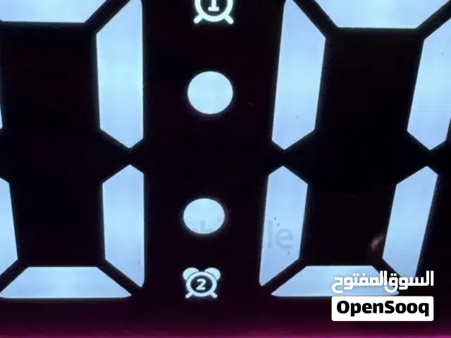 DIGITAL CLOCK WITH LED