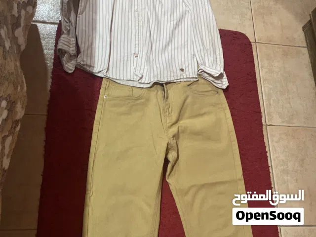 بنطلون وقميص