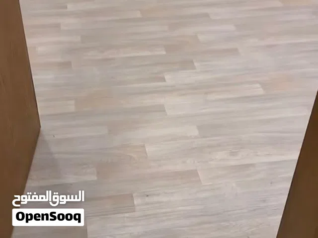 يوجد لدينا جميع انواع السجاد والباركيه رول نوعيه بلجيكيه افضل جوده