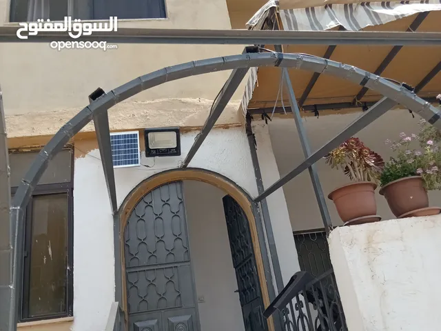 220 m2 More than 6 bedrooms Townhouse for Sale in Jerash Other
