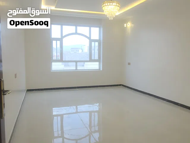 شقه صراميك لوكس ب22 مايو ب100 الف حي راقي دور ثاني