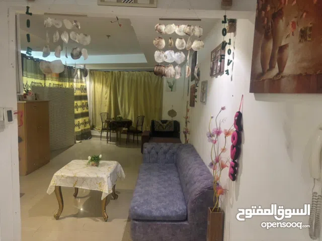 Neat and clean bed space avauailable for male and female family atmosphere