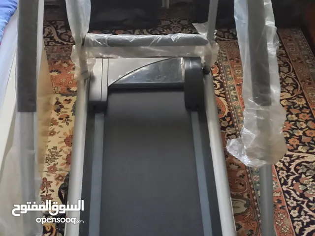 جهاز رياضي مشي ( تردميل ) غير كهربائي