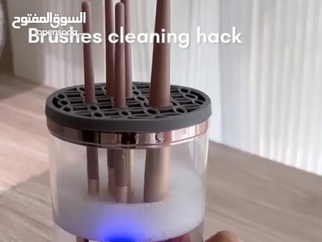 Make up brush cleaner