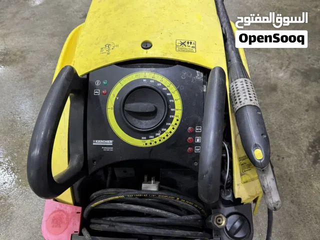 مكينةً غسيل متنقله بخار مع ماء كارشر