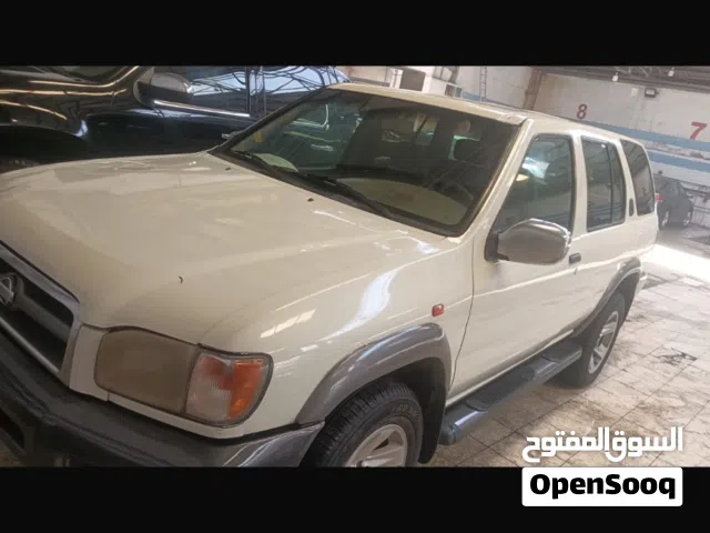 2002 Nissan Pathfinder Standard
