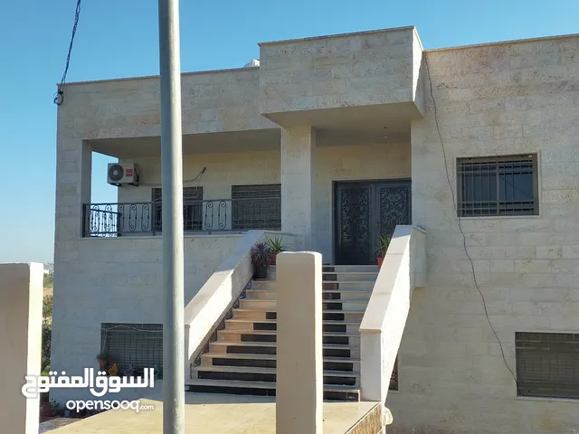 300 m2 3 Bedrooms Townhouse for Rent in Irbid Aban
