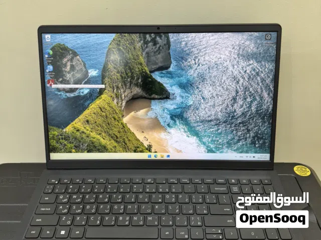 لابتوب Dell Vostro 3520 بحالة ممتازة - SSD 512 GB ، 8GB RAM