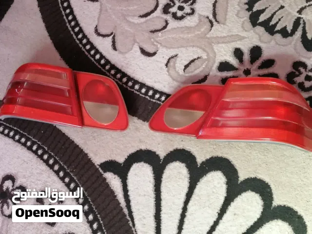 للبيع قطع غيار المرسدس القديم