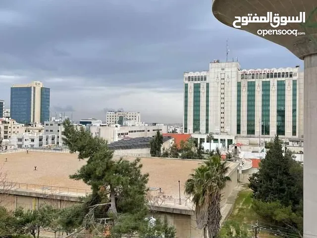 430 m2 5 Bedrooms Apartments for Sale in Amman Um Uthaiena