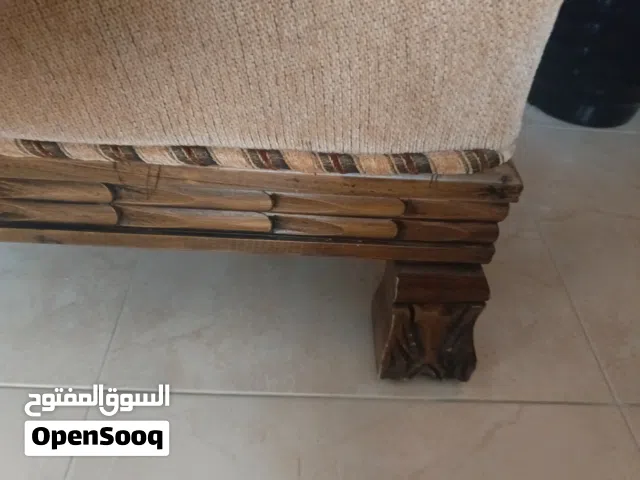 طقم كنب كما في الصوره 7 مقاعد خشب زان حفر يدوي