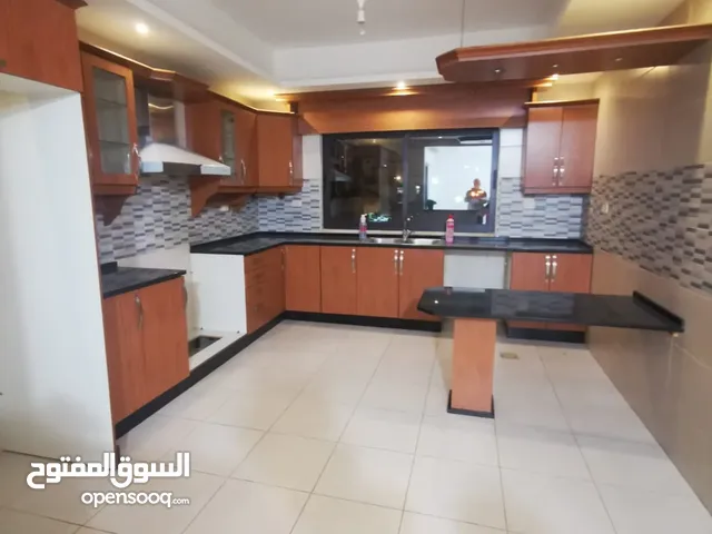 130 m2 2 Bedrooms Apartments for Rent in Amman Um El Summaq