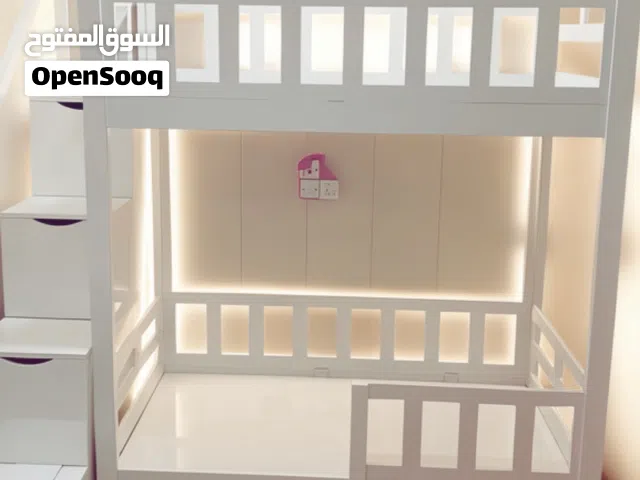 سرير اطفال طابقين مع درج وخزن