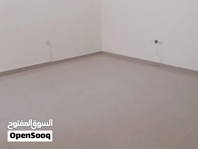 ستوديو واسع للايجار بأزغوة شامل وبدون عمولة