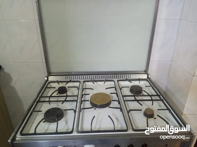 Universal Ovens in Zarqa