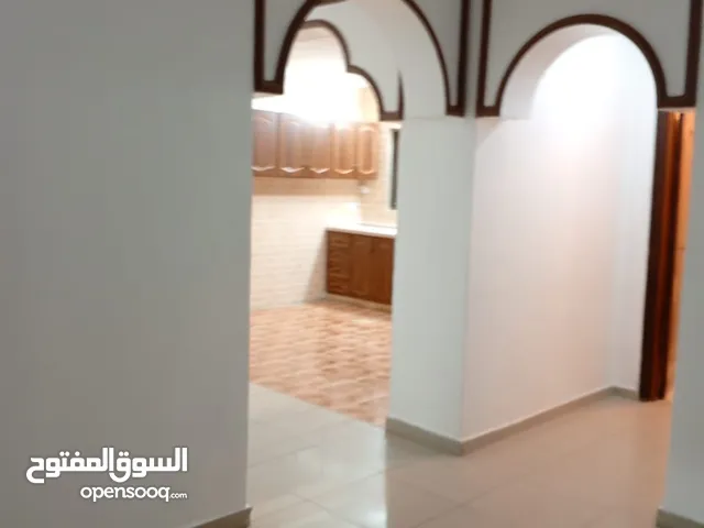 170 m2 5 Bedrooms Apartments for Rent in Zarqa Al Zarqa Al Jadeedeh