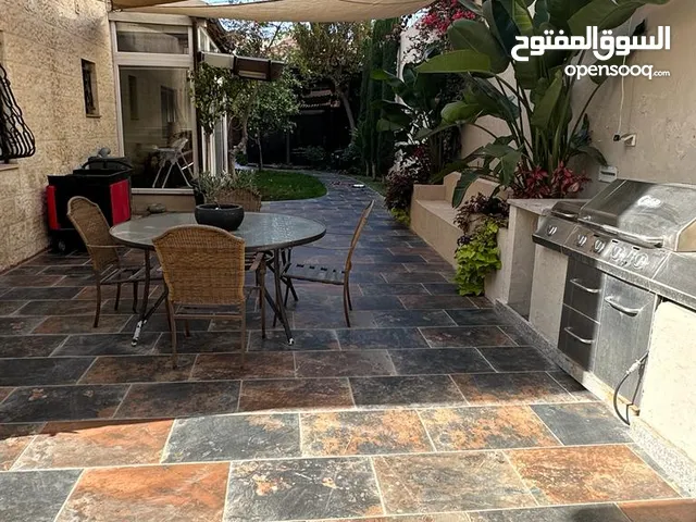 230 m2 5 Bedrooms Apartments for Sale in Amman Swefieh