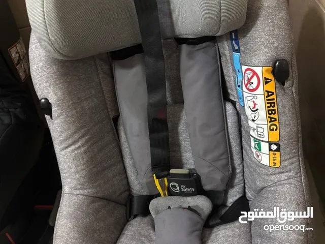 مقعد للسياره للأطفال من عمر سنه لثلاث سنوات