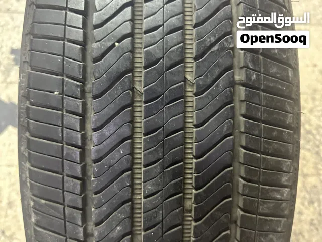 275/50R22 Bridgestone