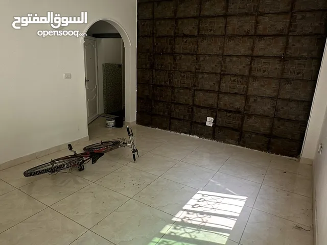 110 m2 2 Bedrooms Apartments for Rent in Amman Al Hashmi Al Shamali