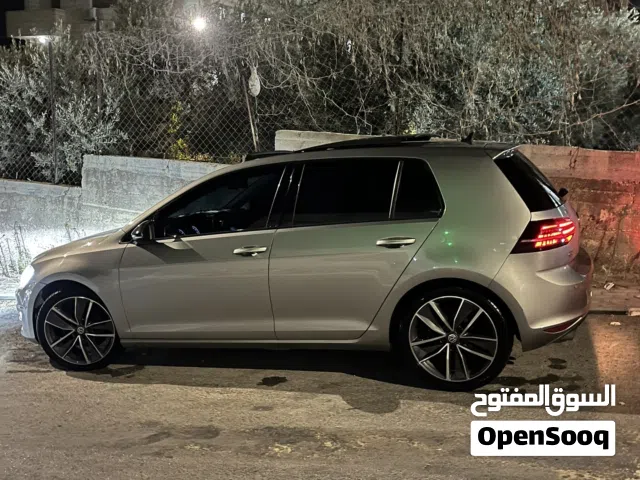 2017 فولكسفاغن جولف Golf