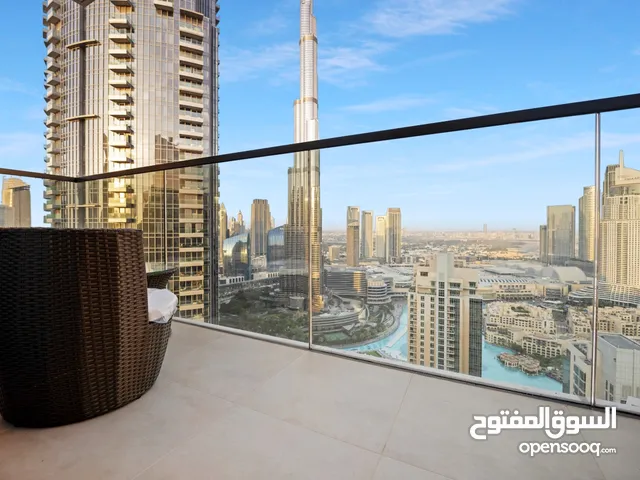 1700 ft 3 Bedrooms Apartments for Rent in Dubai Downtown Dubai