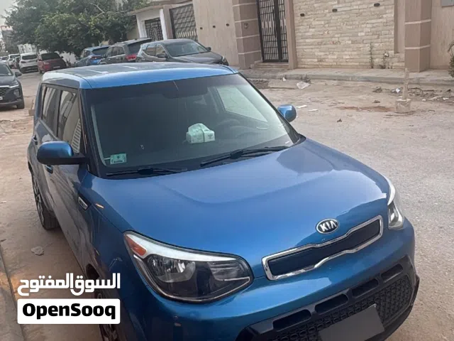 2016 كيا سول Standard