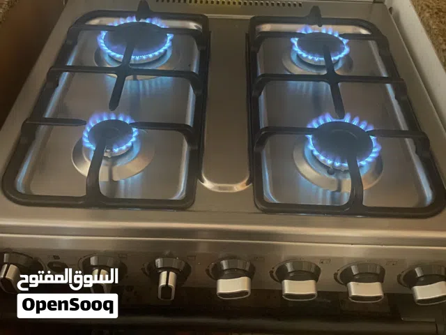 Used freestanding gas cooker with oven - good working condition 60x55