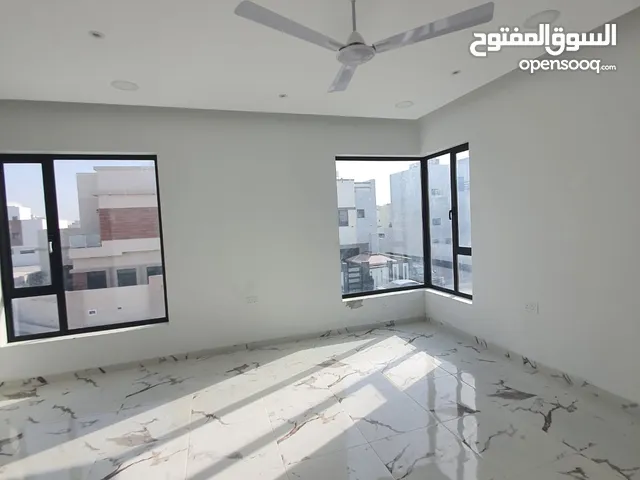 170 m2 4 Bedrooms Villa for Sale in Muharraq Other