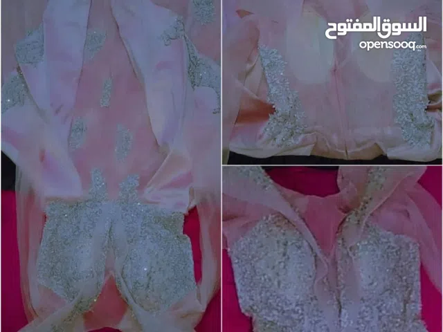 فساتين مستعملة