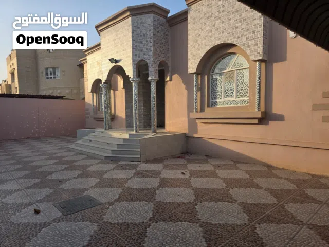 292 m2 3 Bedrooms Townhouse for Sale in Muscat Quriyat