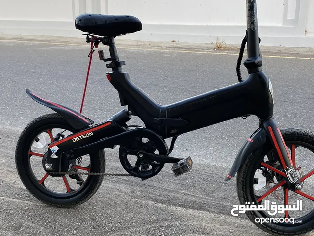 سكوتر نضيف قليلا الاستعمال
