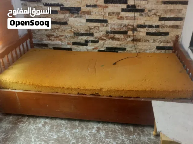جربايه 150 هيه ودوشك مالته وبيها مخزن كامل ام صندوق