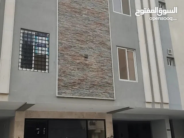 130 m2 4 Bedrooms Apartments for Sale in Jeddah Al Wahah