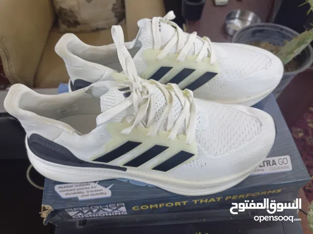 حذاء اديداس ابيض ماستر كوالتي قياس 44