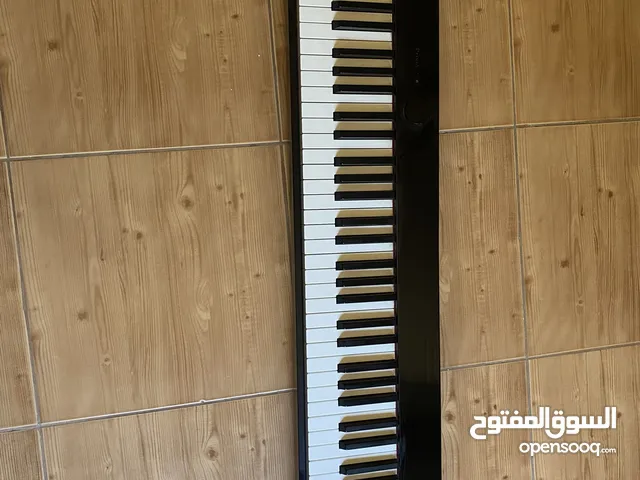 بيانو كهربائي casio px-s1000 مستعمل بحالة جداً ممتازة ، وصوته وال dynamics للكبسات بجنن