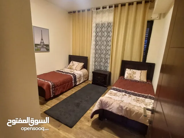 شقة مفروشة  إيجار (يومي او اسبوعي) في عبدون الشماالي .. عفش فخم / 2 نوم